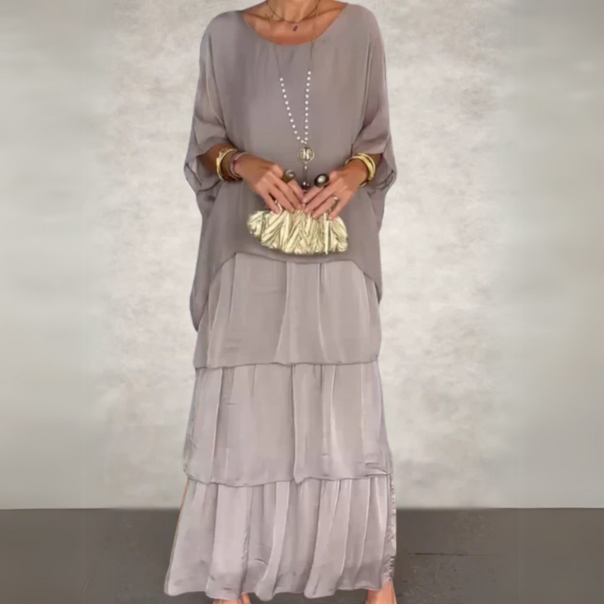 Varia Apparel - Women's Batwing Sleeve Loose Fit Tiered Maxi Dress in Gray