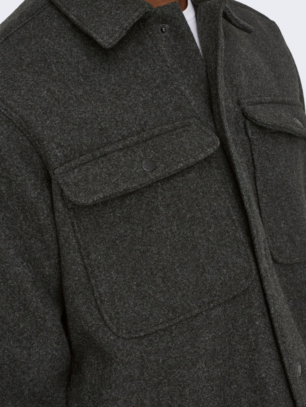Men's Relaxed Fit Button-Down Overshirt with Chest Pockets