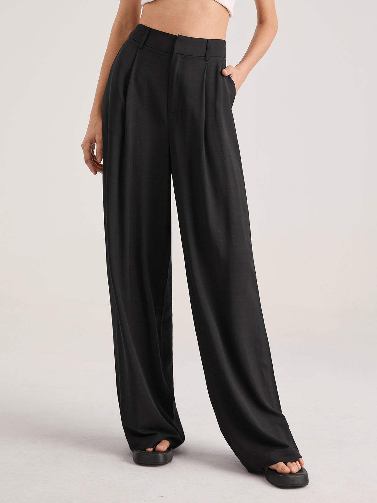 Women's High-Waisted Wide-Leg Trousers in Black